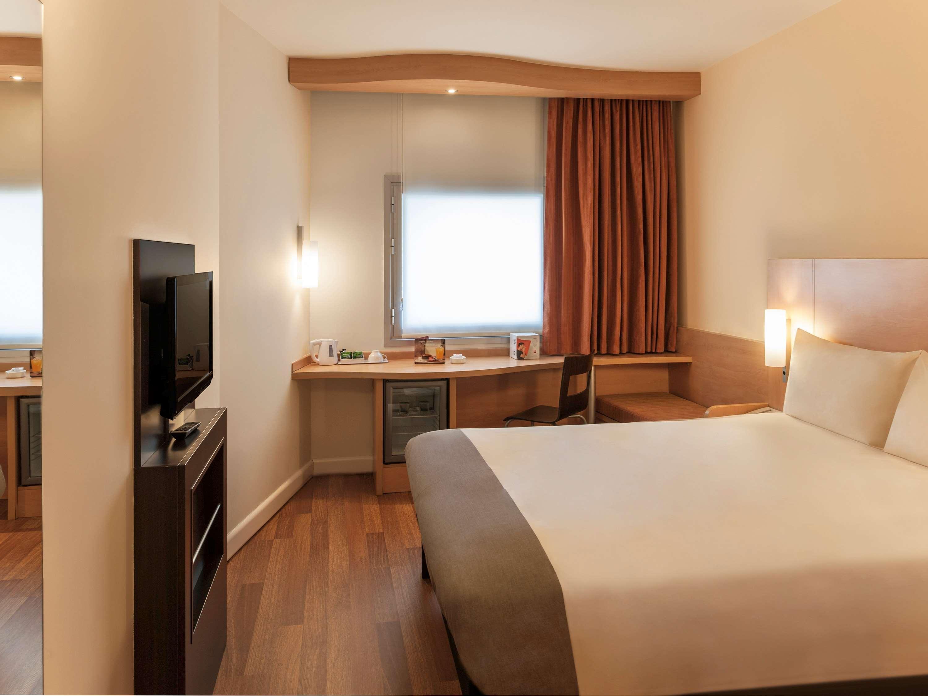 Ibis Izmir Alsancak Hotel Bagian luar foto