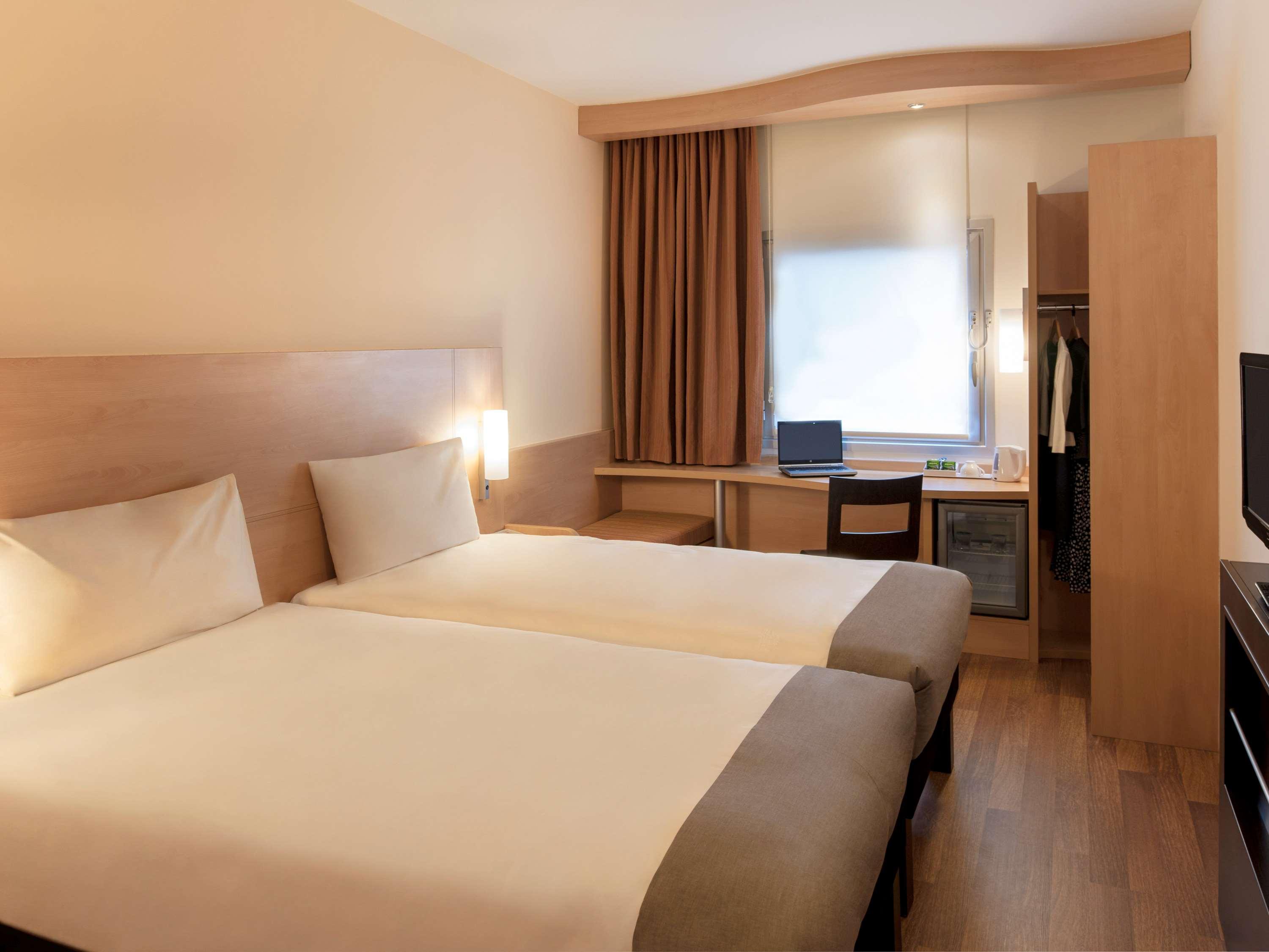 Ibis Izmir Alsancak Hotel Bagian luar foto